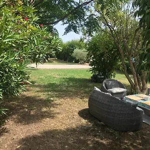 Duplex Bucolique Aux Pieds Des Alpilles Hébergement de vacances
